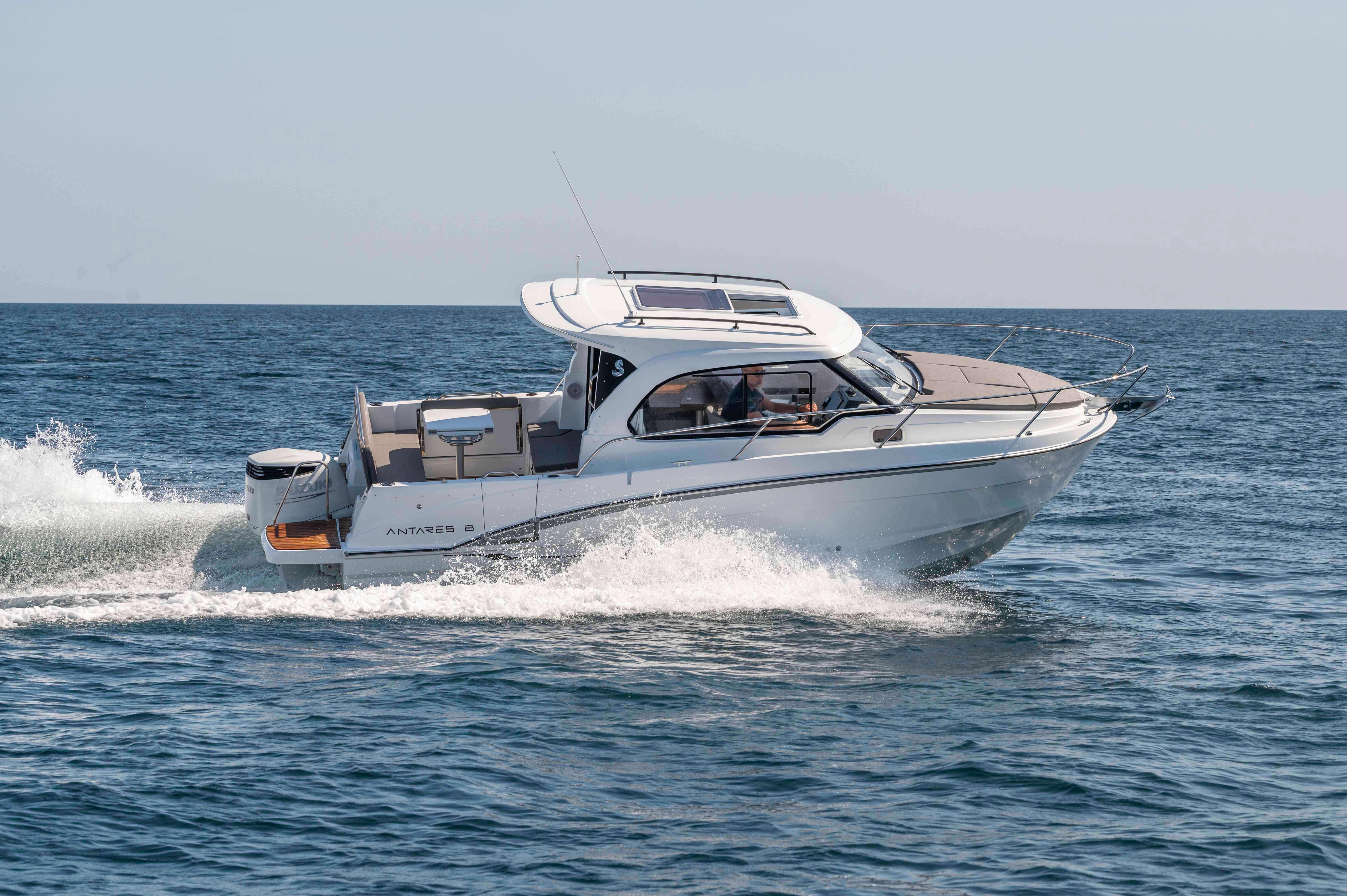 Beneteau ANTARES 8 OB