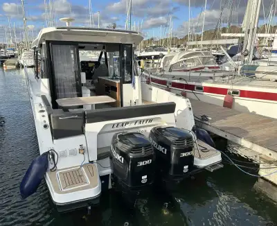 Barca JEANNEAU MERRY FISHER 1095 usato Regno Unito