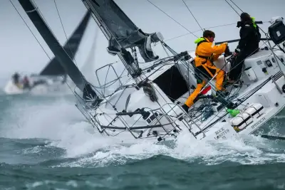 Barca a vela JEANNEAU SUN FAST 3300 usato Regno Unito