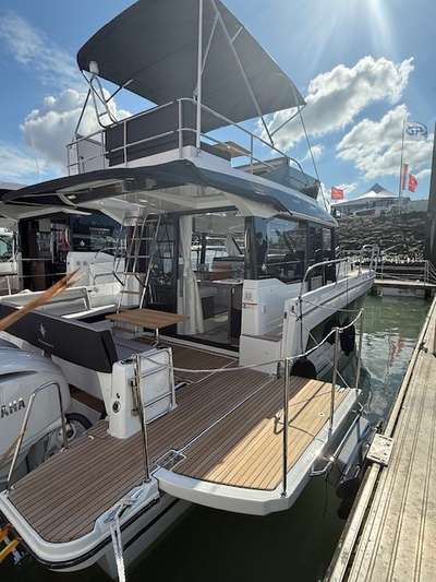 Barca JEANNEAU MERRY FISHER 1095 nuovo Francia