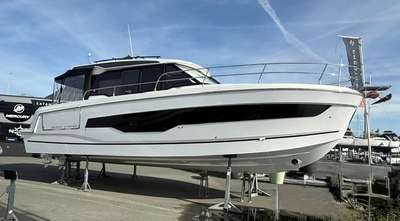 Barca JEANNEAU MERRY FISHER 1295 COUPE nuovo Francia