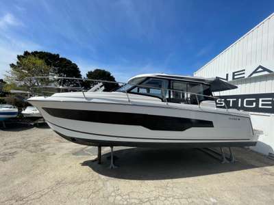 Barca JEANNEAU MERRY FISHER 1095 COUPE usato Francia
