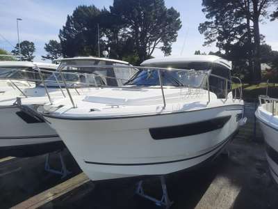 Barca JEANNEAU MERRY FISHER 895 usato Francia