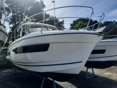 Barca JEANNEAU MERRY FISHER 895 usato Francia
