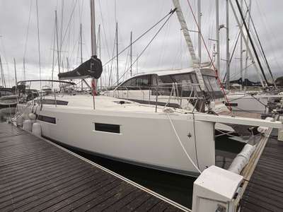 Barca a vela JEANNEAU SUN ODYSSEY 410 usato Francia