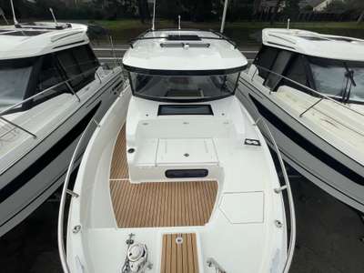 Barca JEANNEAU MERRY FISHER 895 SPORT SÉRIE 2 usato Francia