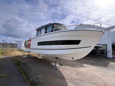 Barca JEANNEAU MERRY FISHER 895 SPORT nuovo Francia