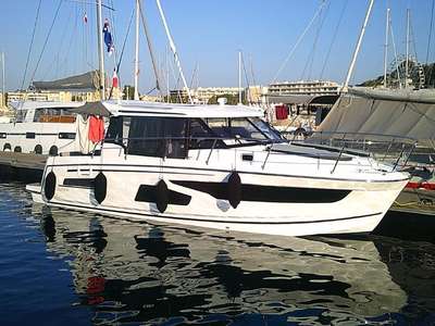 Barca JEANNEAU MERRY FISHER 1095 usato Francia