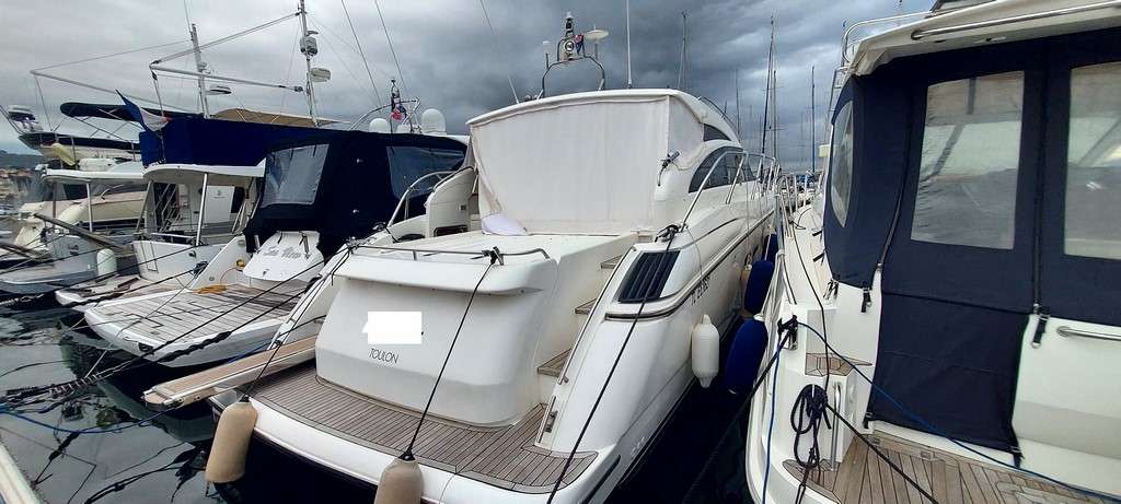 Princess V42