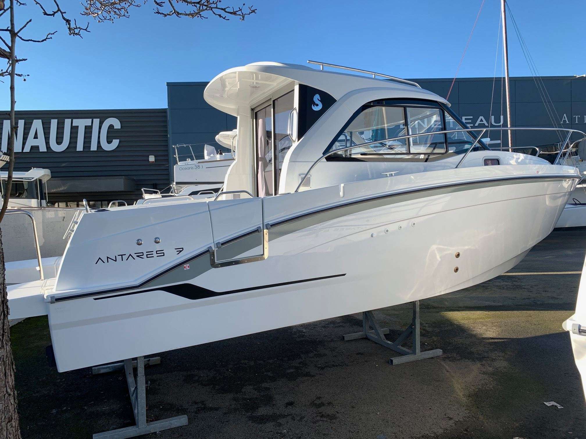 Beneteau ANTARES 7 OB