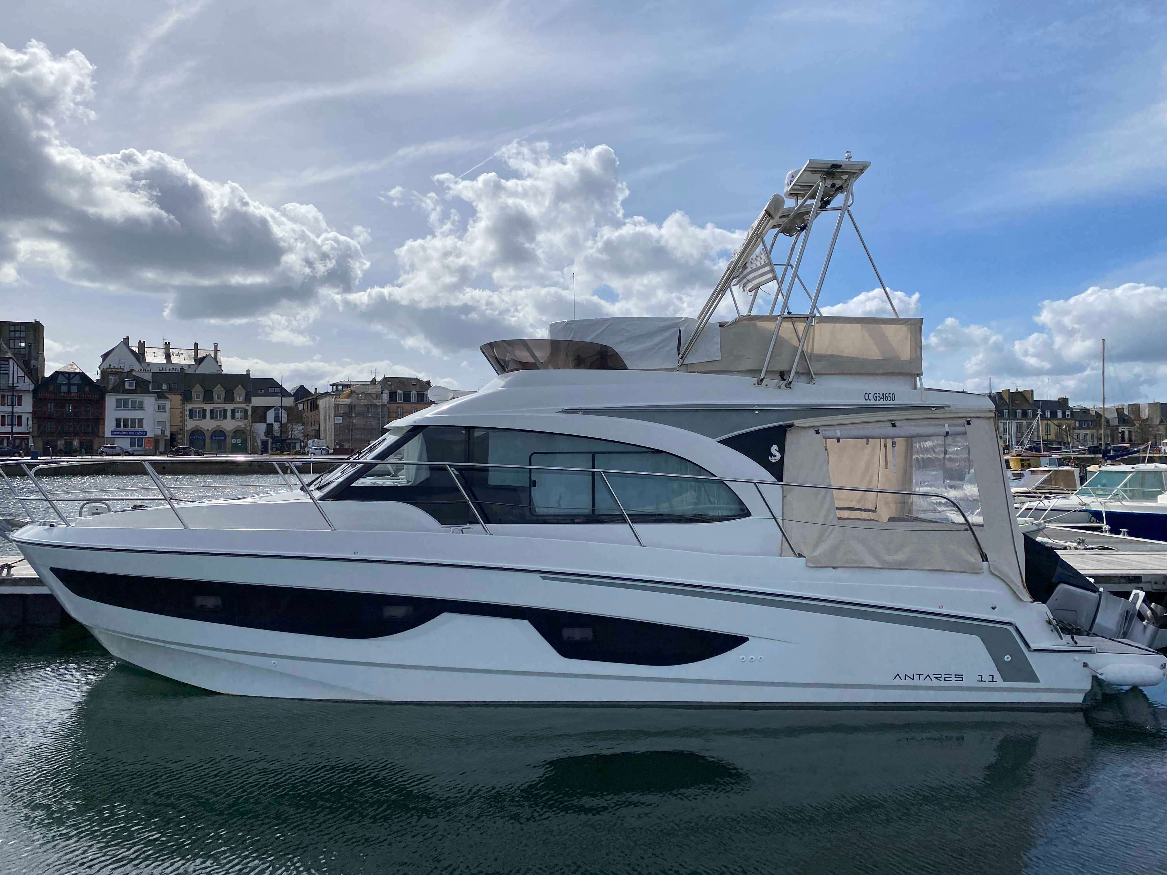 Beneteau ANTARES 11 FLY