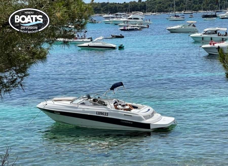 Four Winns SUNDOWNER 225