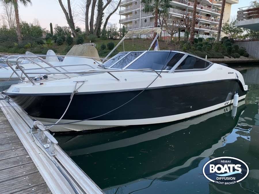 Quicksilver QUICKSILVER ACTIV 645 CABIN