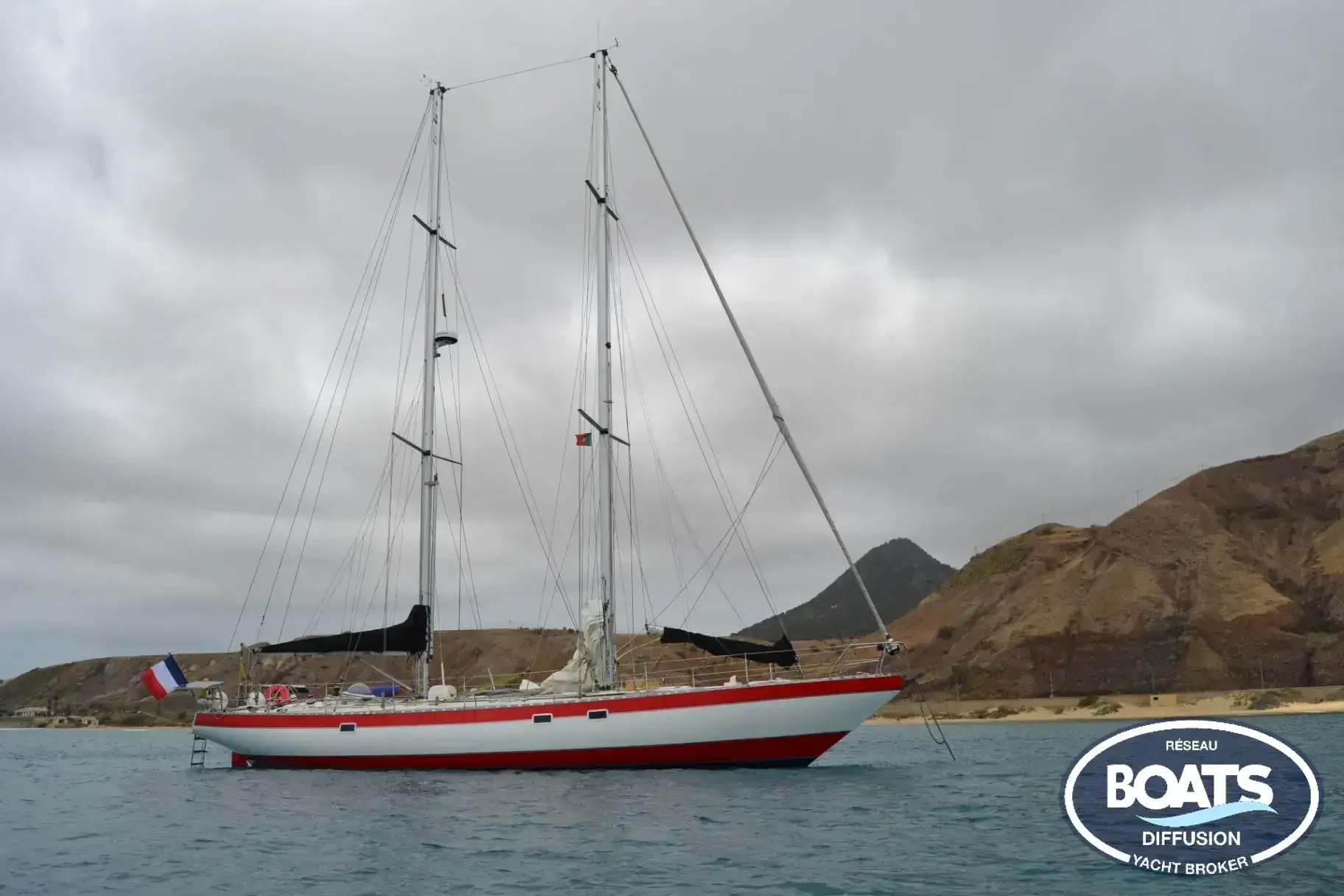 TWIN-MASTED SCHOONER used - photo 1