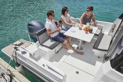 Barca JEANNEAU MERRY FISHER 795 nuovo Germania