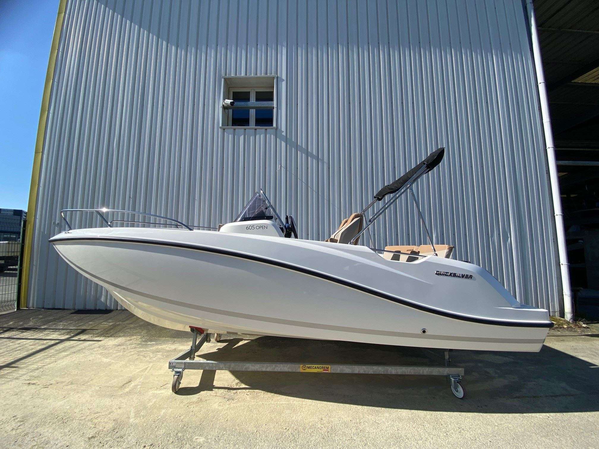 Quicksilver QUICKSILVER ACTIV 605 OPEN