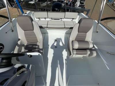 Barca JEANNEAU CAP CAMARAT 5.5 BR usato Francia