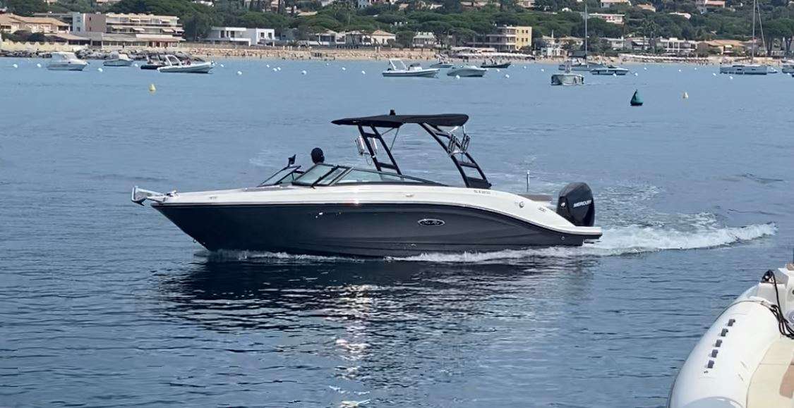 Sea Ray SEA RAY 230 SPX