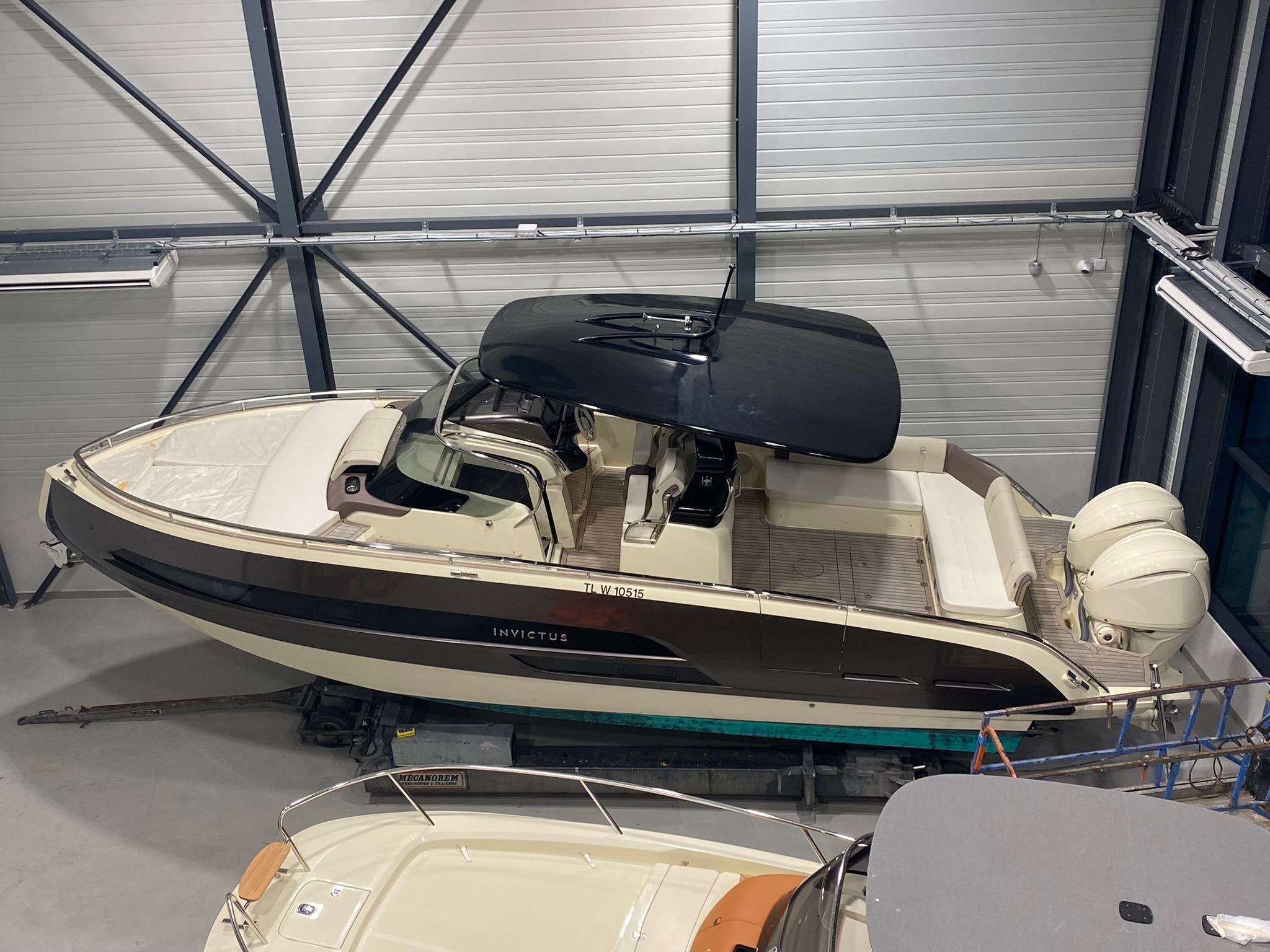 INVICTUS INVICTUS 320 GT S