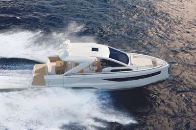 Barca JEANNEAU DB 37 IB nuovo Spagna