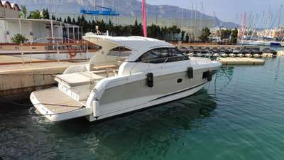 Barca JEANNEAU LEADER 36 SPORT TOP usato Spagna