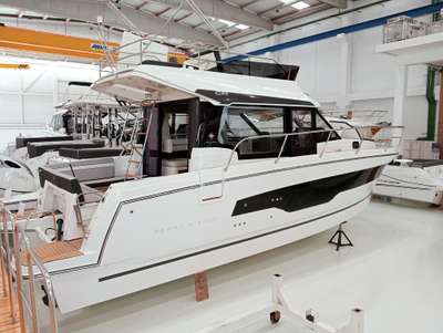 Barca JEANNEAU MERRY FISHER 1095 FLY nuovo Spagna