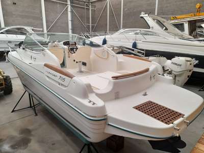 Barca JEANNEAU LEADER 705 usato Spagna
