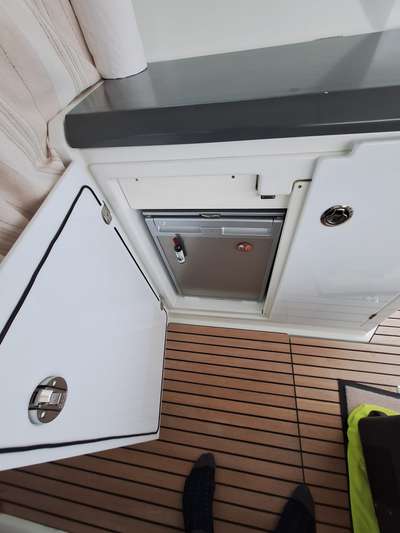 Barca JEANNEAU LEADER 36 SPORT TOP usato Spagna