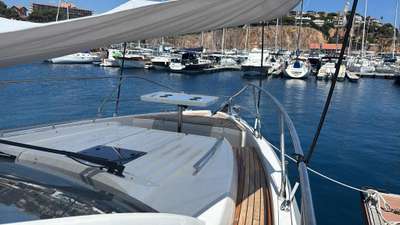 Barca JEANNEAU DB 43 IB usato Spagna