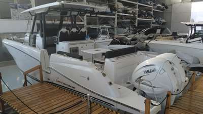 Barca JEANNEAU CAP CAMARAT 10.5 CC nuovo Spagna