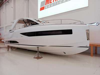 Barca JEANNEAU DB 37 IB nuovo Spagna