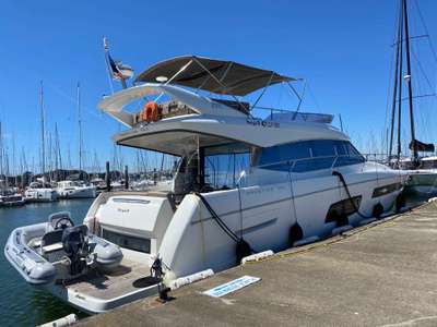 Bateau PRESTIGE 550 occasion France