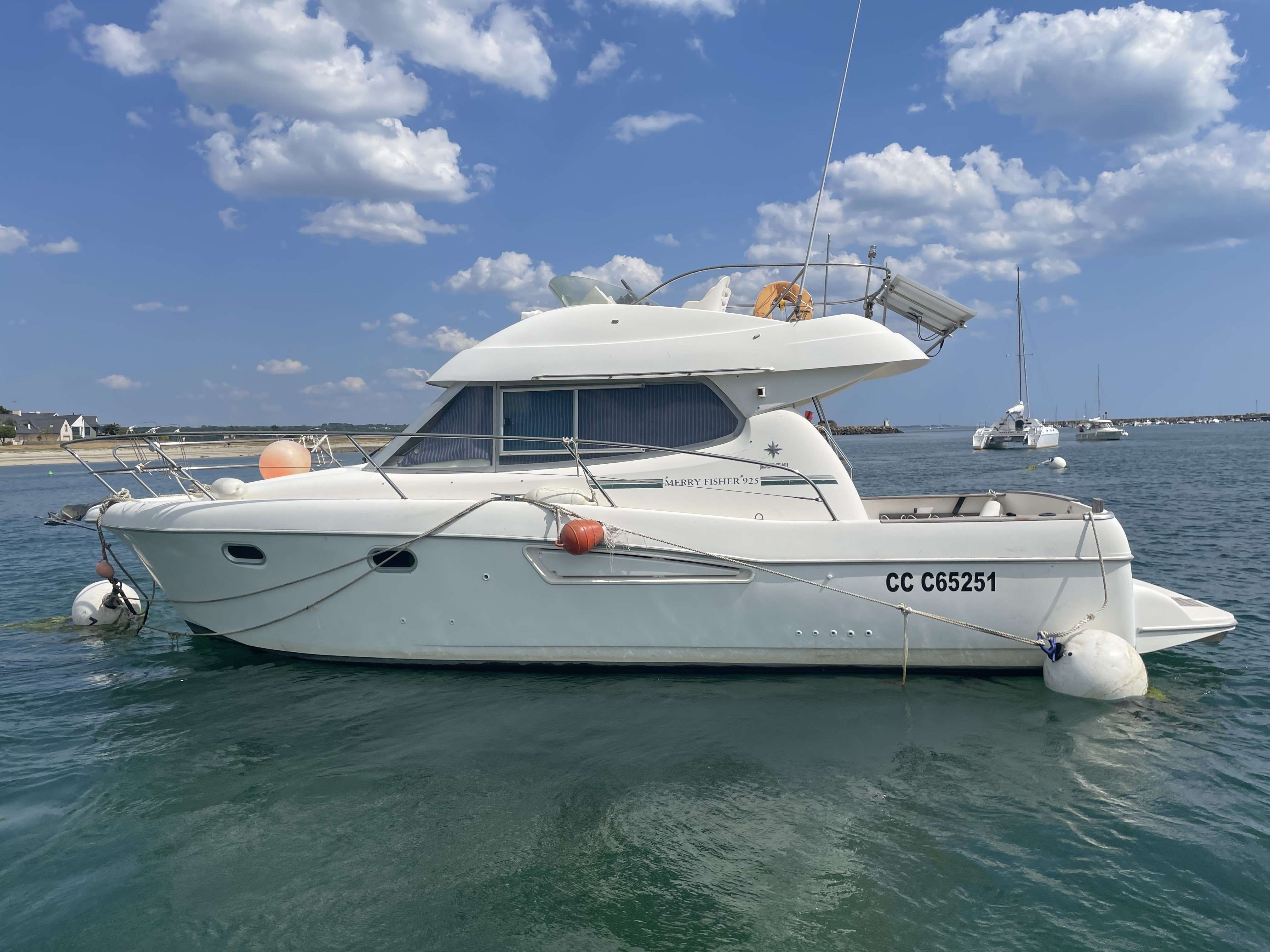 Jeanneau MERRY FISHER 925 FLY
