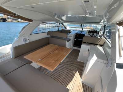 Barca JEANNEAU LEADER 40 usato Francia