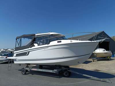 Barca JEANNEAU MERRY FISHER 695 usato Francia