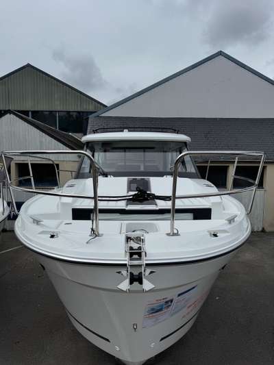Barca JEANNEAU MERRY FISHER 895 nuovo Francia