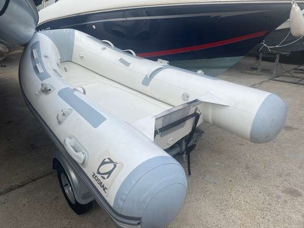 Zodiac CADET 290