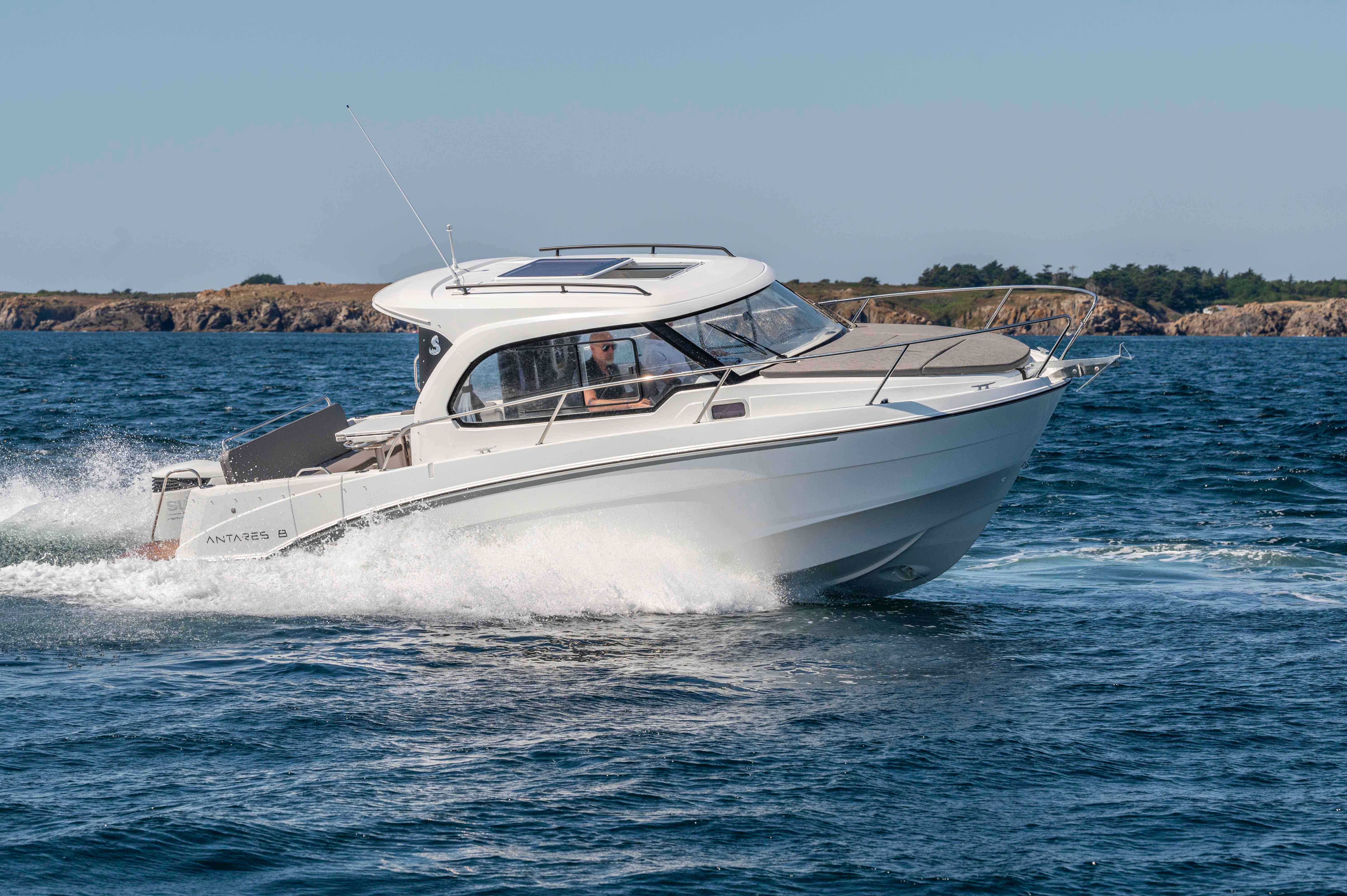 Beneteau ANTARES 8 OB