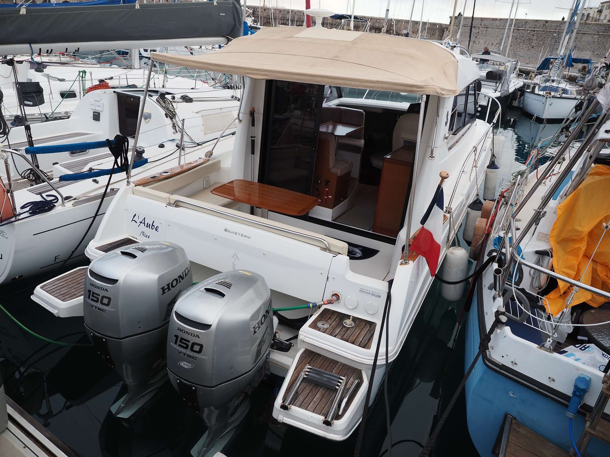 Beneteau ANTARES 880 HB