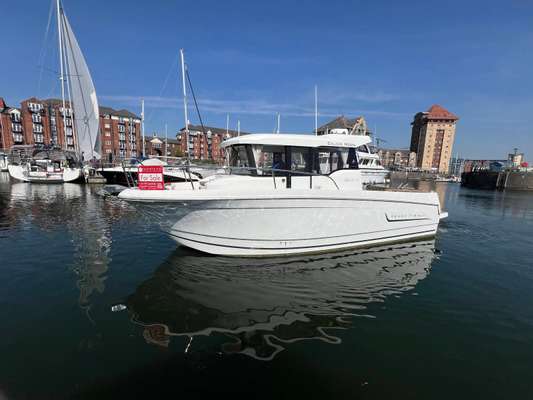 2013 Jeanneau MERRY FISHER 855 MARLIN