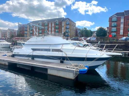 1988 Carver Yachts CARVER 30 SANTEGO