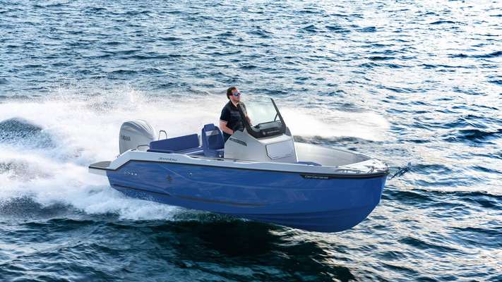 2027 Jeanneau CAP CAMARAT 6.0 CC