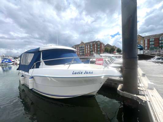 2005 Quicksilver 640 PILOTHOUSE