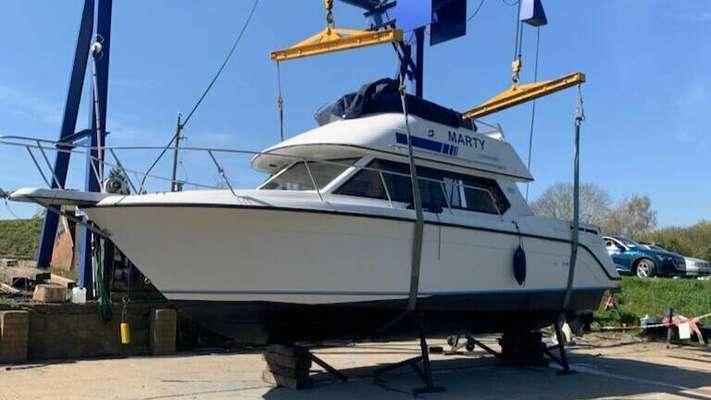 1992 Carver Yachts CARVER 26 COMMAND BRIDGE
