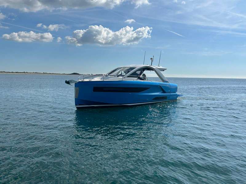 2024 JEANNEAU DB 37 OB - Photo 1