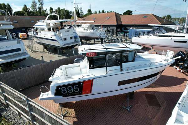 2024 Jeanneau MERRY FISHER 895 SPORT - Photo 1
