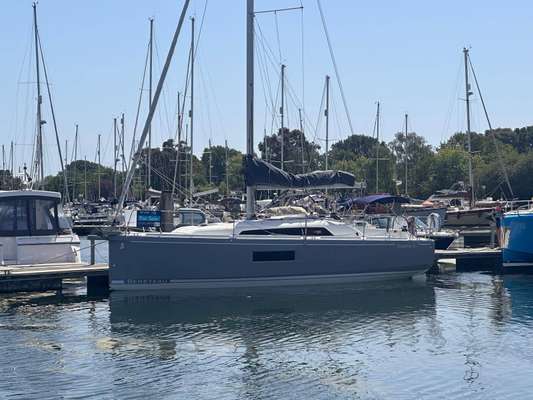 2019 Beneteau OCEANIS 30.1