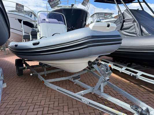 2019 Brig BRIG 520 - Photo 1