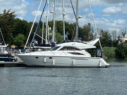 2000 Princess 38