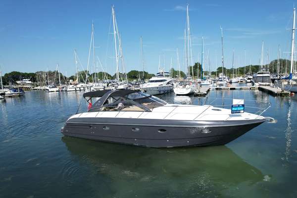 1999 Princess V42 - Photo 1